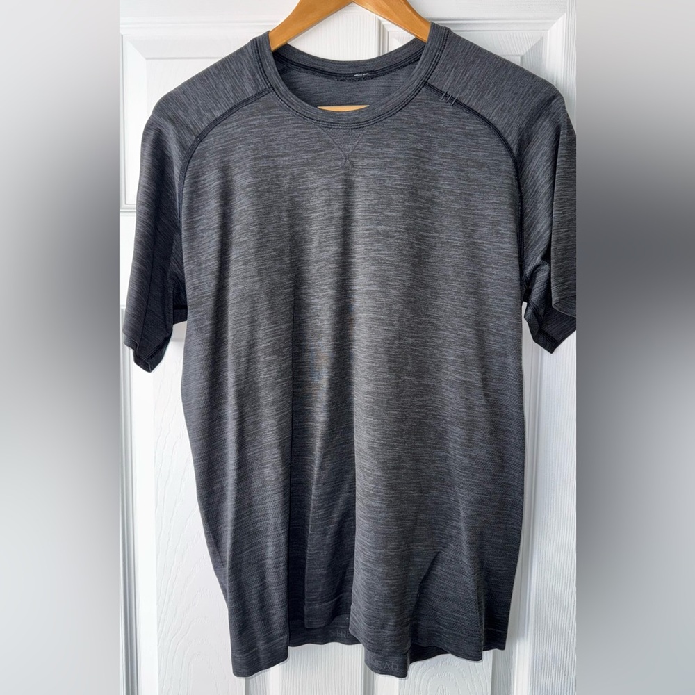 Lululemon | Metal Vent Tech T-Shirt | Size M